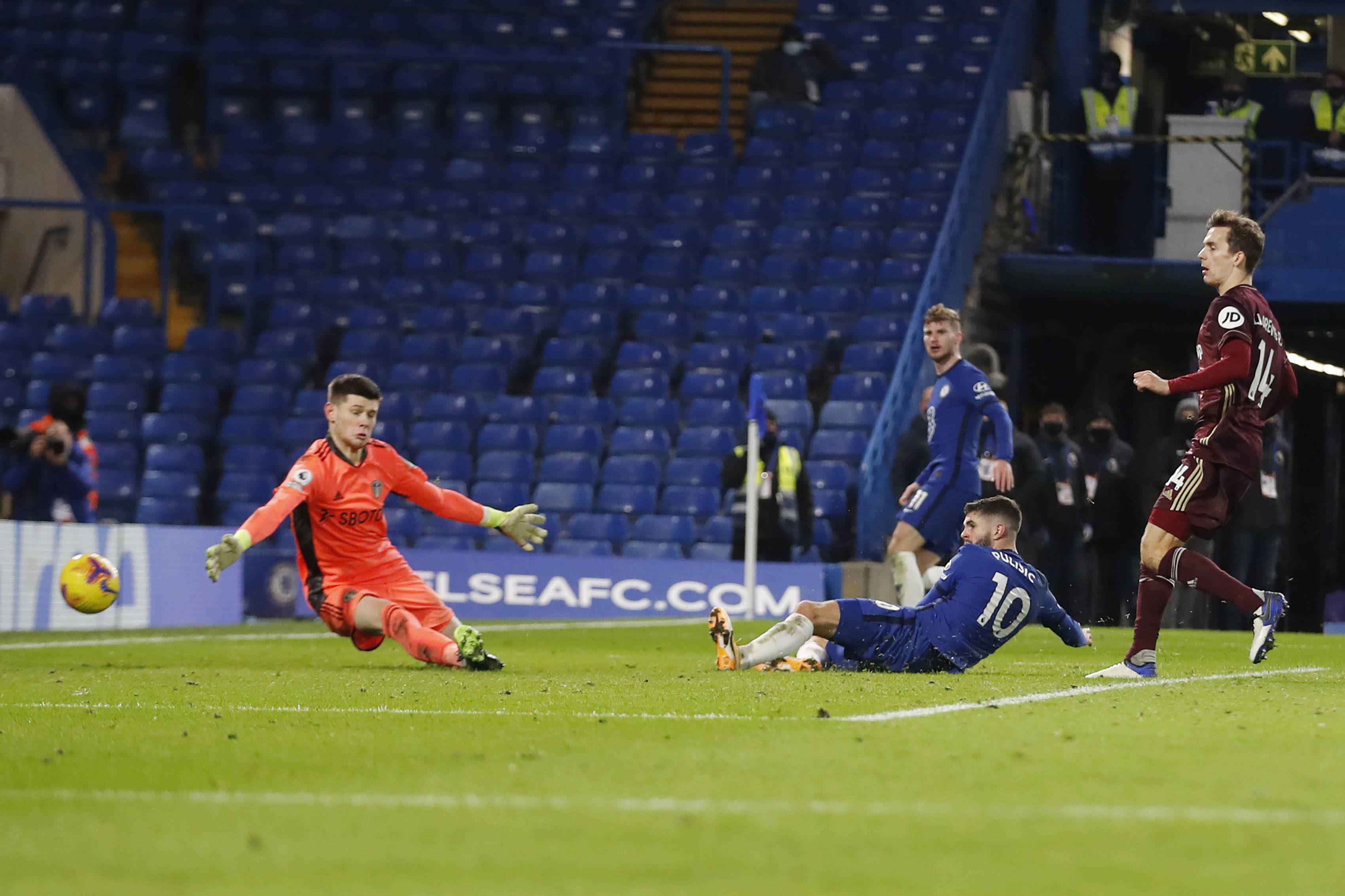 虽然球队在 虽然球队在